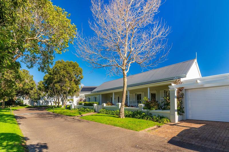 4 Bedroom Property for Sale in Steenberg Estate Western Cape